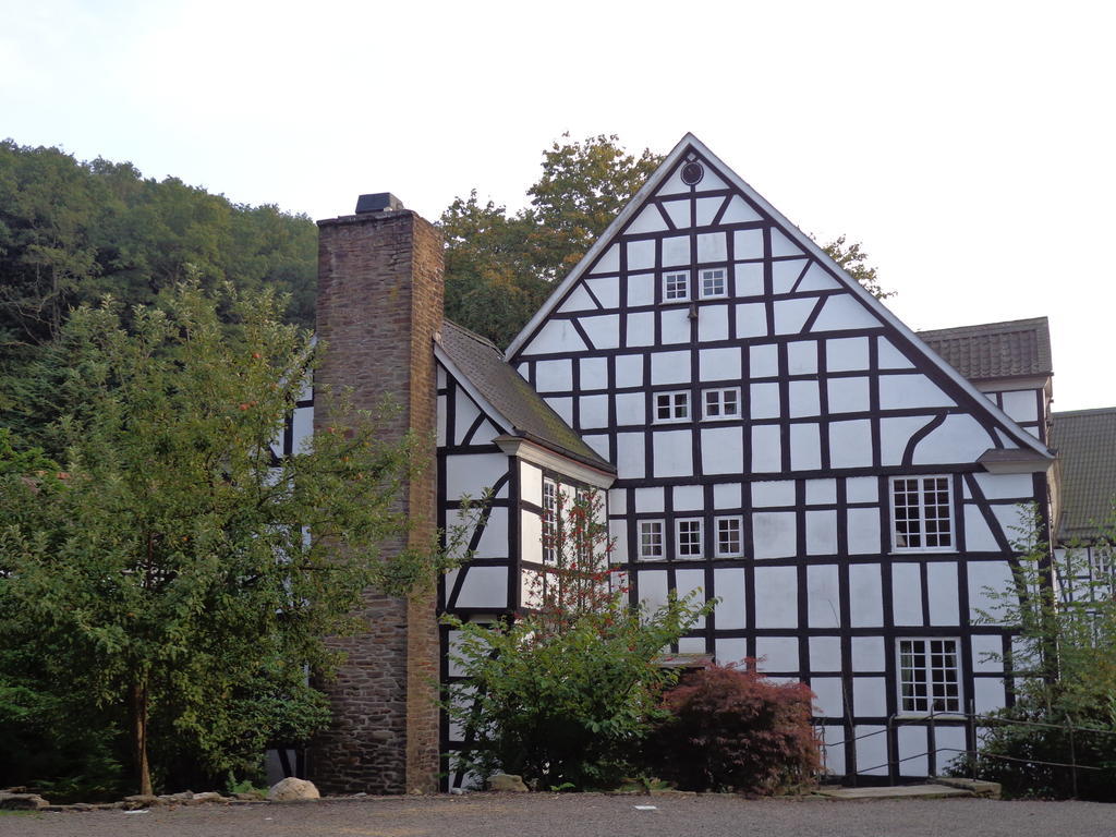 Hotel & Restaurant Gut Hungenbach Kürten Exteriör bild
